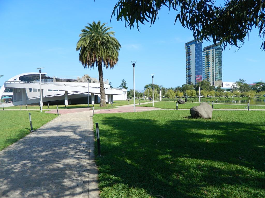 Chemi Saxli Apartment Batumi Exteriör bild