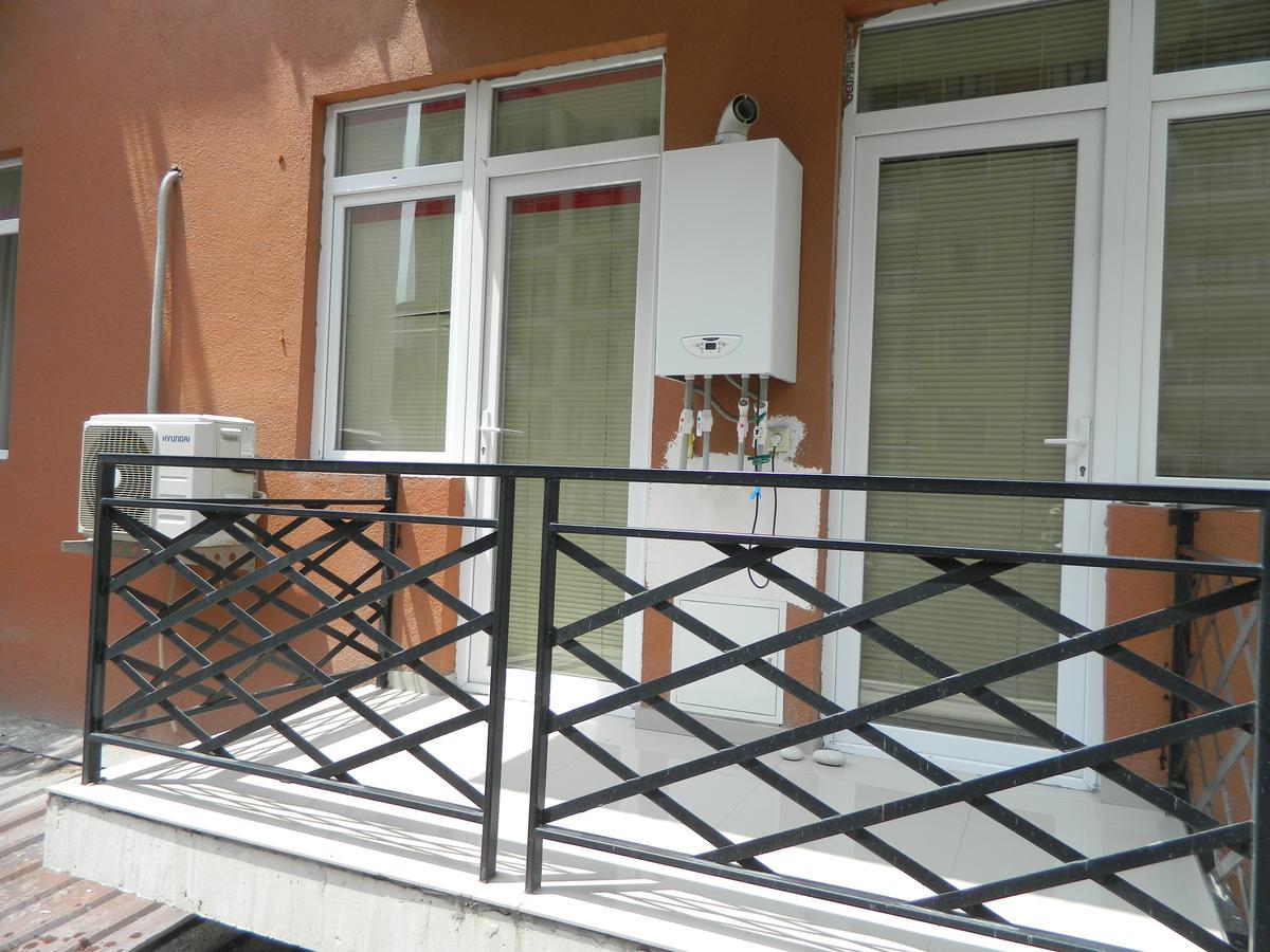 Chemi Saxli Apartment Batumi Exteriör bild