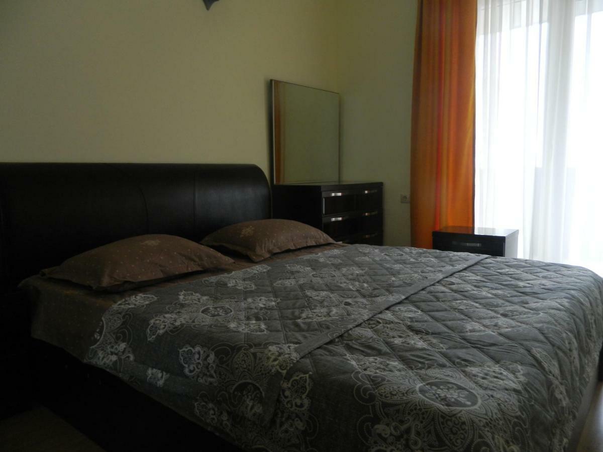 Chemi Saxli Apartment Batumi Exteriör bild