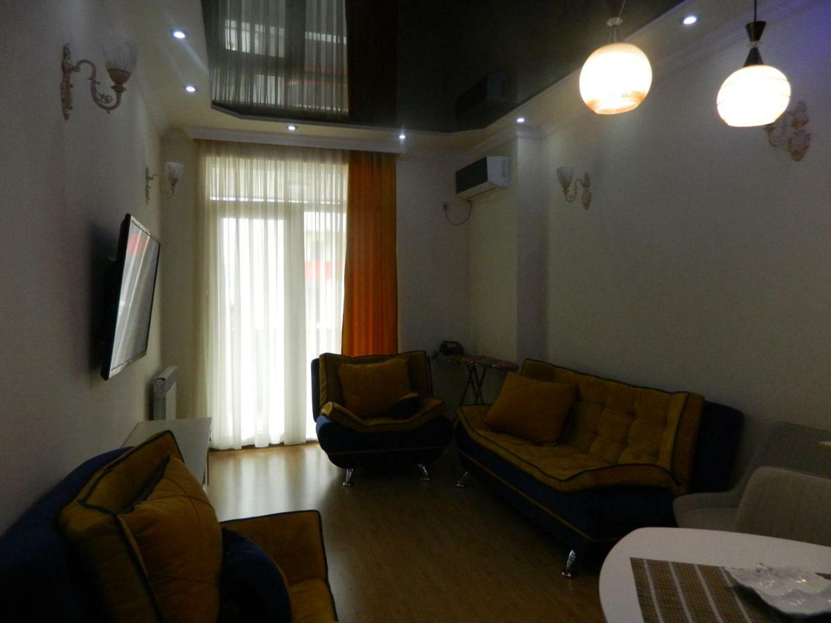 Chemi Saxli Apartment Batumi Exteriör bild