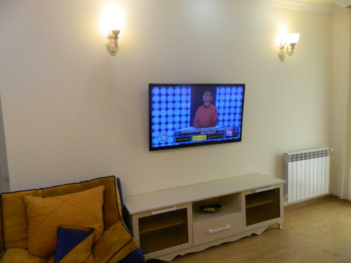 Chemi Saxli Apartment Batumi Exteriör bild
