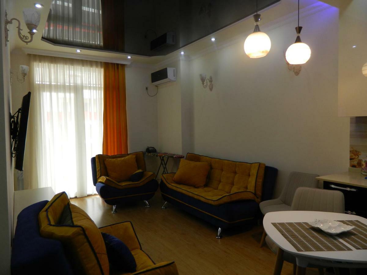 Chemi Saxli Apartment Batumi Exteriör bild