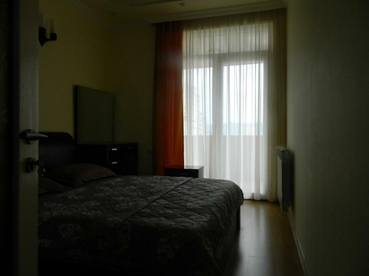 Chemi Saxli Apartment Batumi Exteriör bild